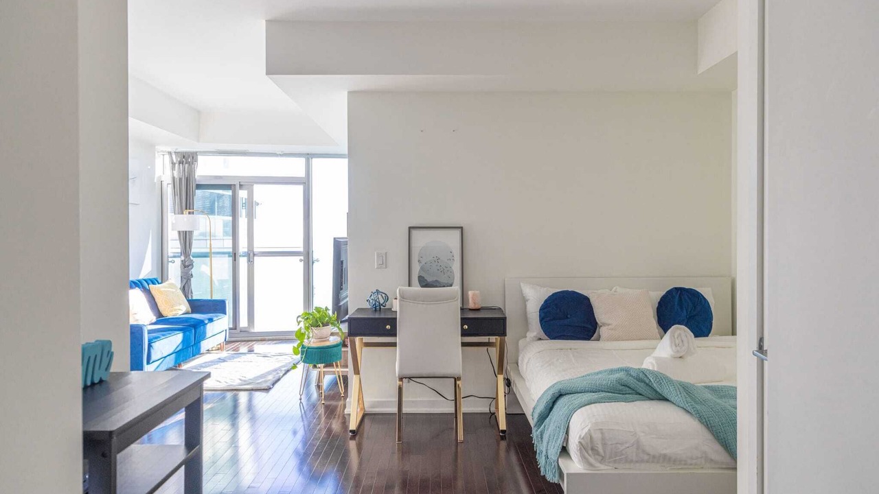 Photo of Bedroom in Toronto Entertainment District