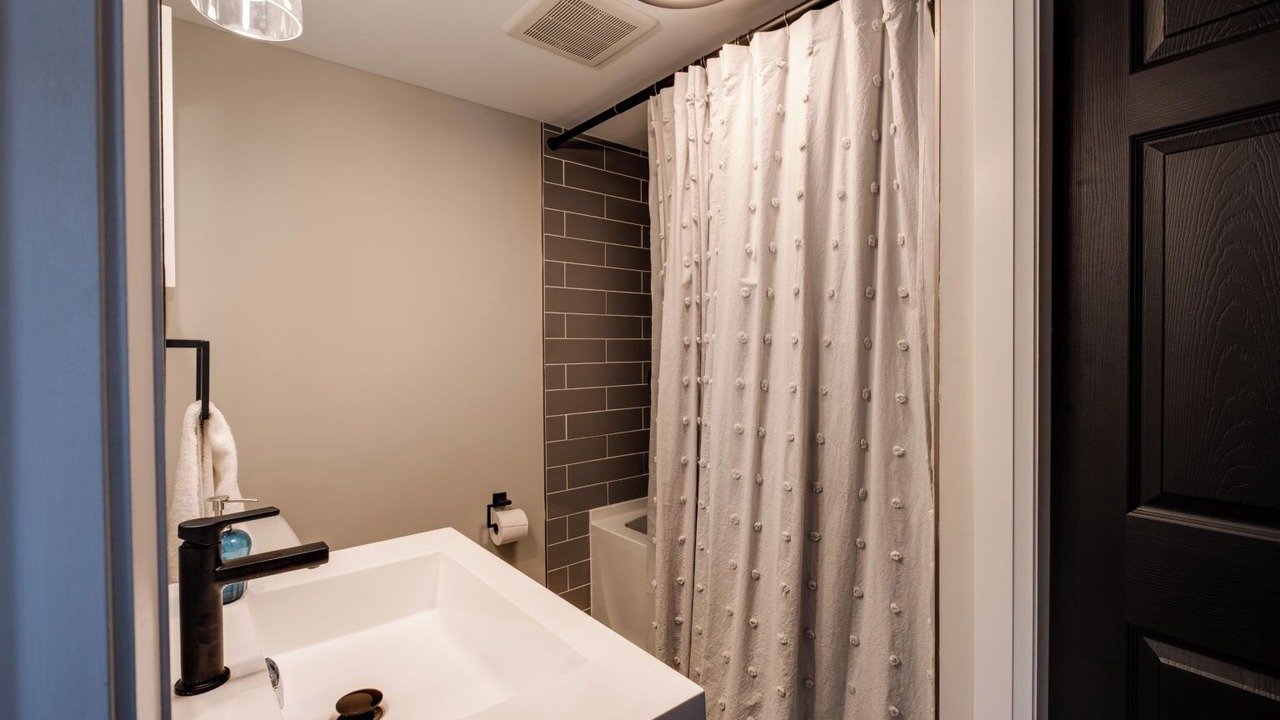 Photo of Bathroom in Grand Bend