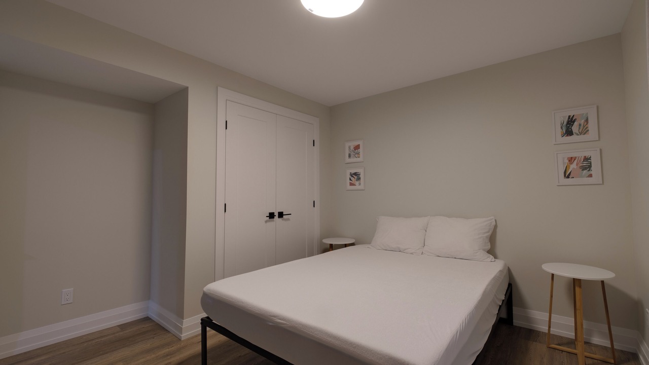 Photo of Bedroom in Grand Bend