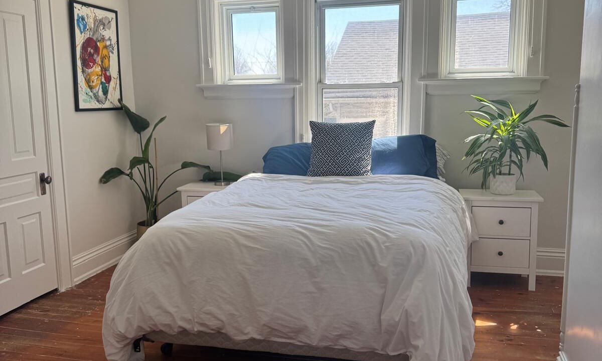Photo of Bedroom in Sarnia