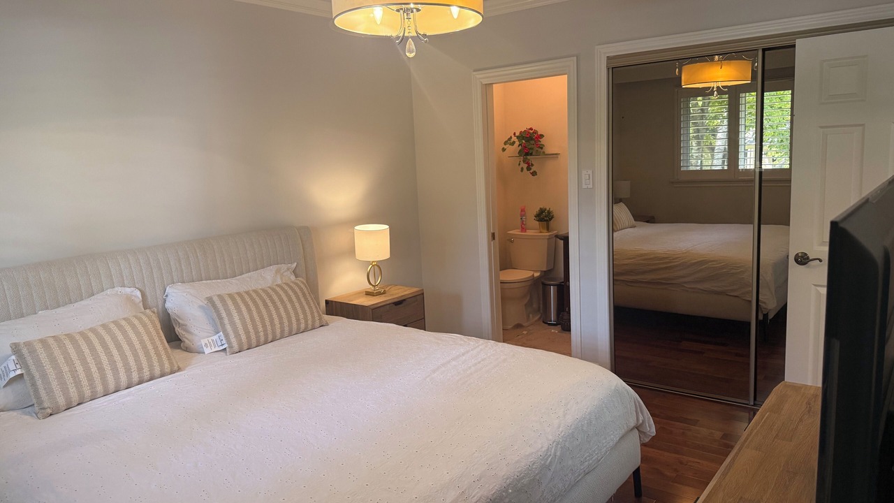 Photo of Bedroom in Mineola