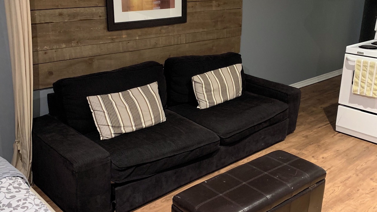 Photo of Livingroom in Upper Beaches