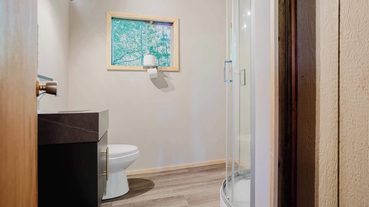Photo of Bathroom in Carling