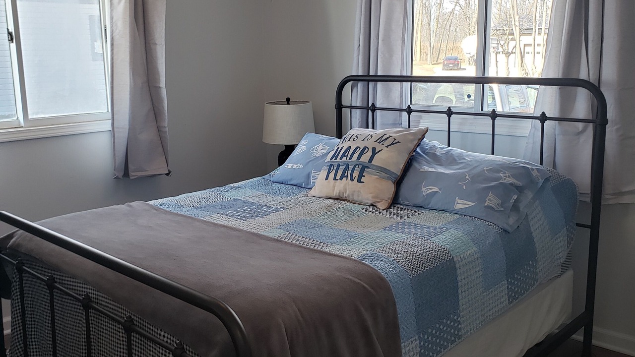 Photo of Bedroom in Amherstburg