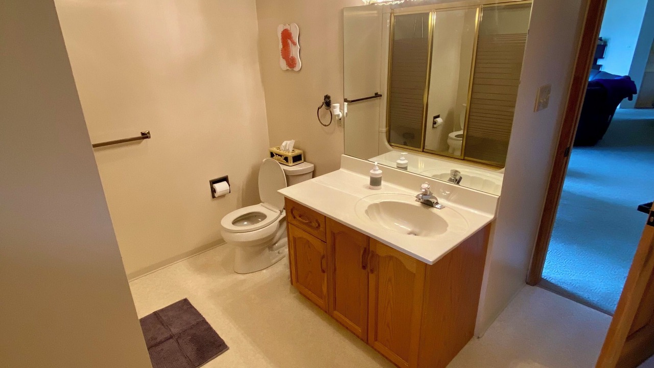Photo of Bathroom in Unorganized Thunder Bay District