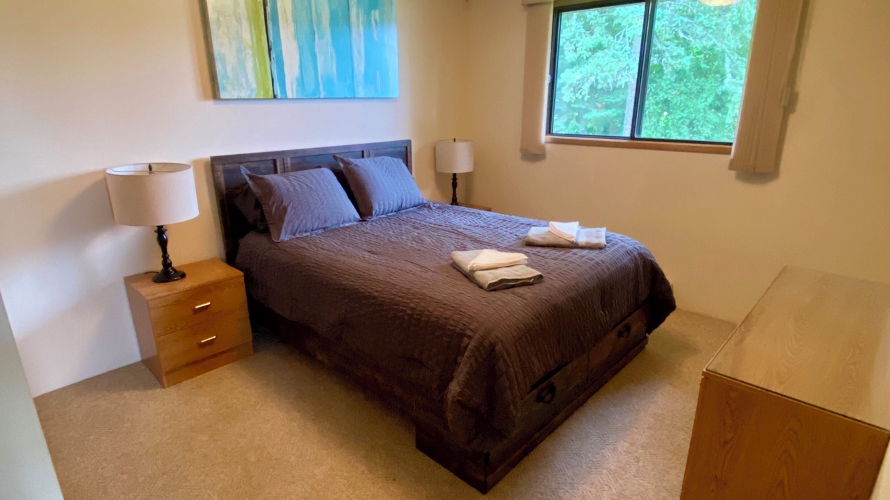 Photo of Bedroom in Unorganized Thunder Bay District