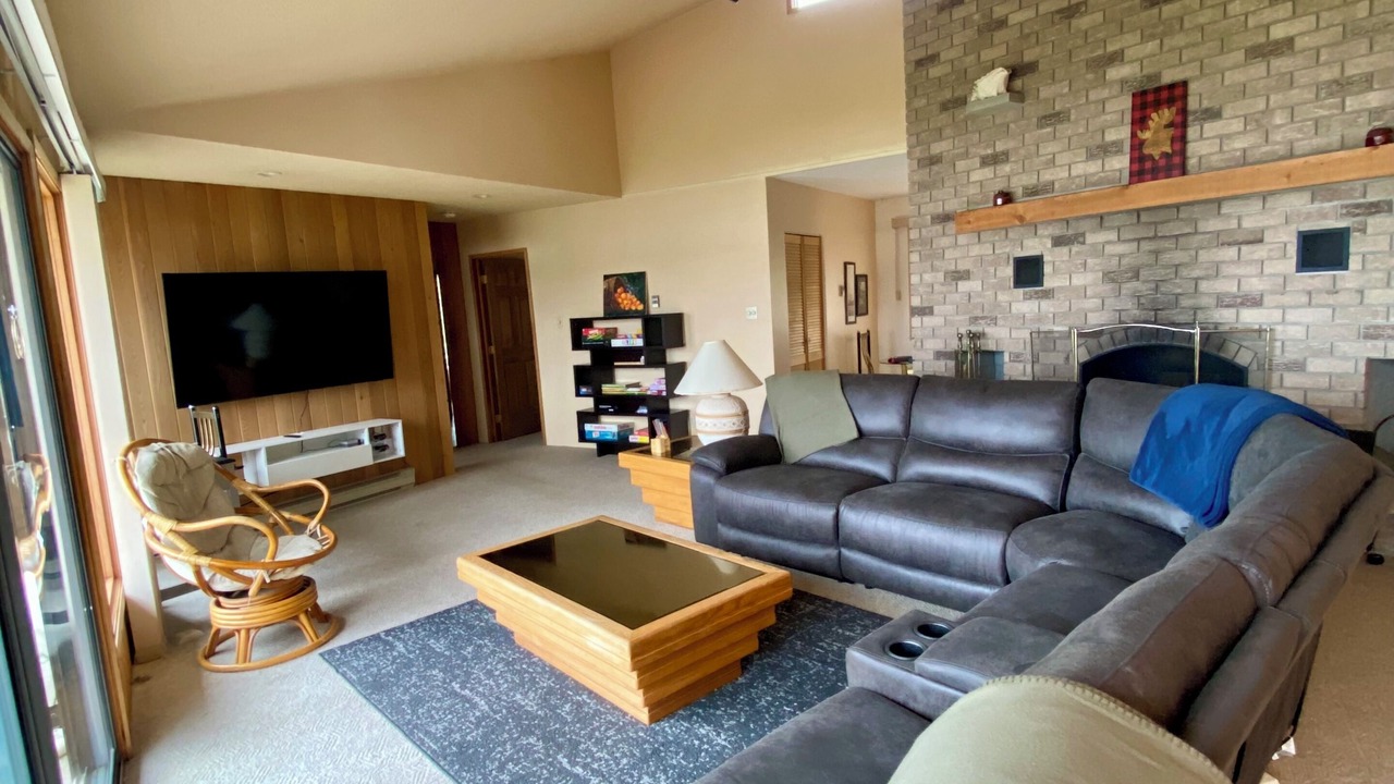 Photo of Bedroom in Unorganized Thunder Bay District