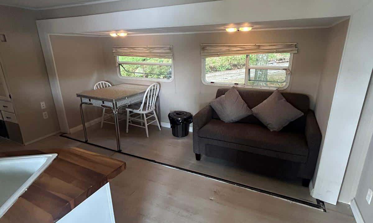 Photo of Livingroom in Parry Sound