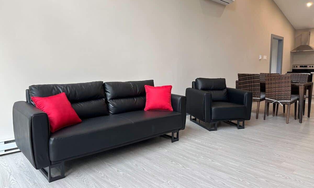 Photo of Livingroom in Lakefield