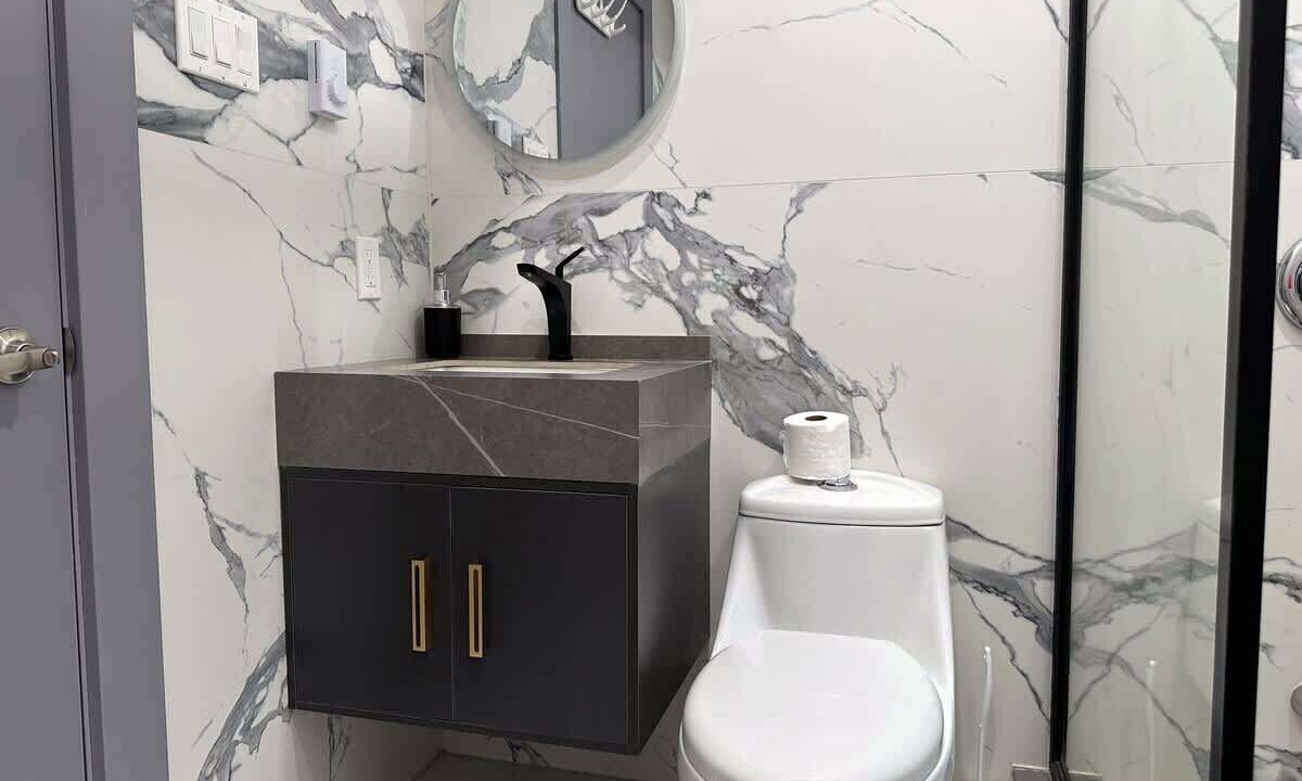 Photo of Bathroom in Lakefield