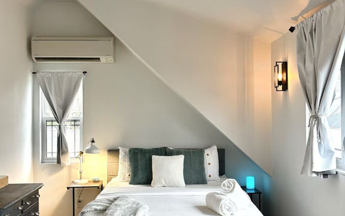 Photo of Bedroom in Port Colborne