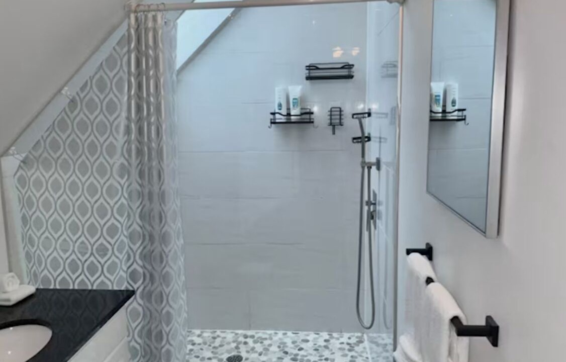 Photo of Bathroom in Port Colborne