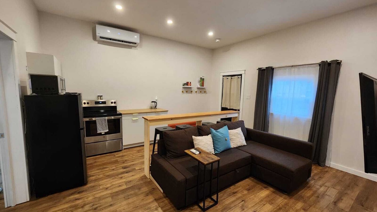 Photo of Livingroom in Belleville