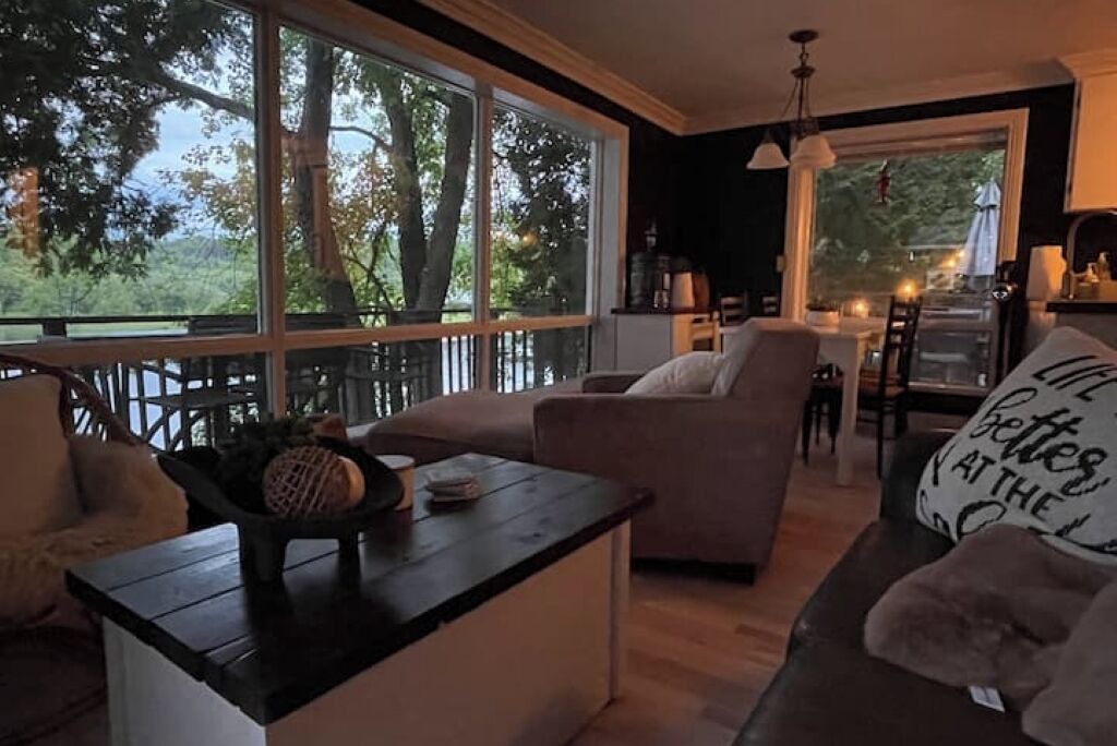 Photo of Livingroom in Utterson