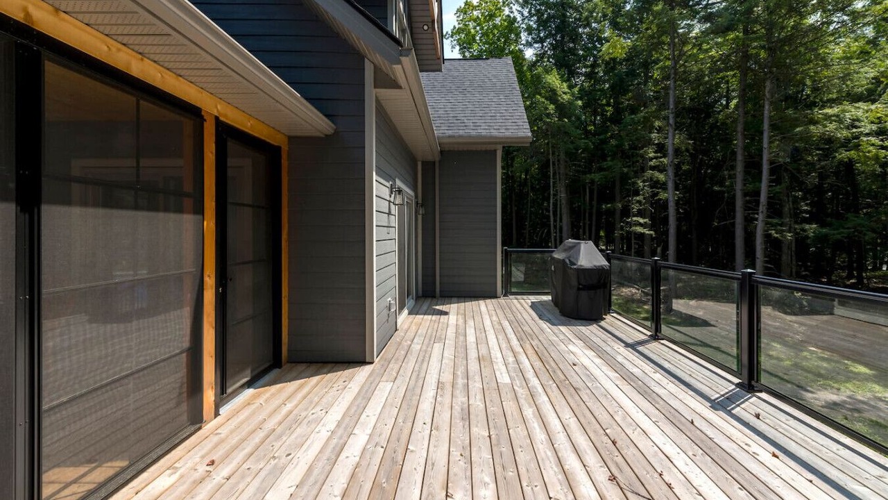 Photo of Patio Balcony in Georgian Bay