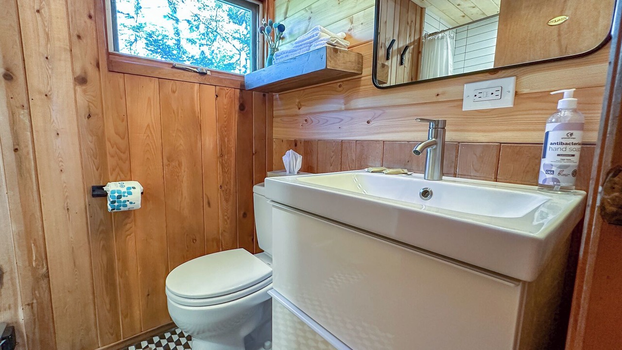 Photo of Bathroom in Schroeder