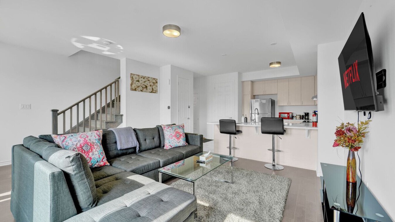 Photo of Livingroom in Milton