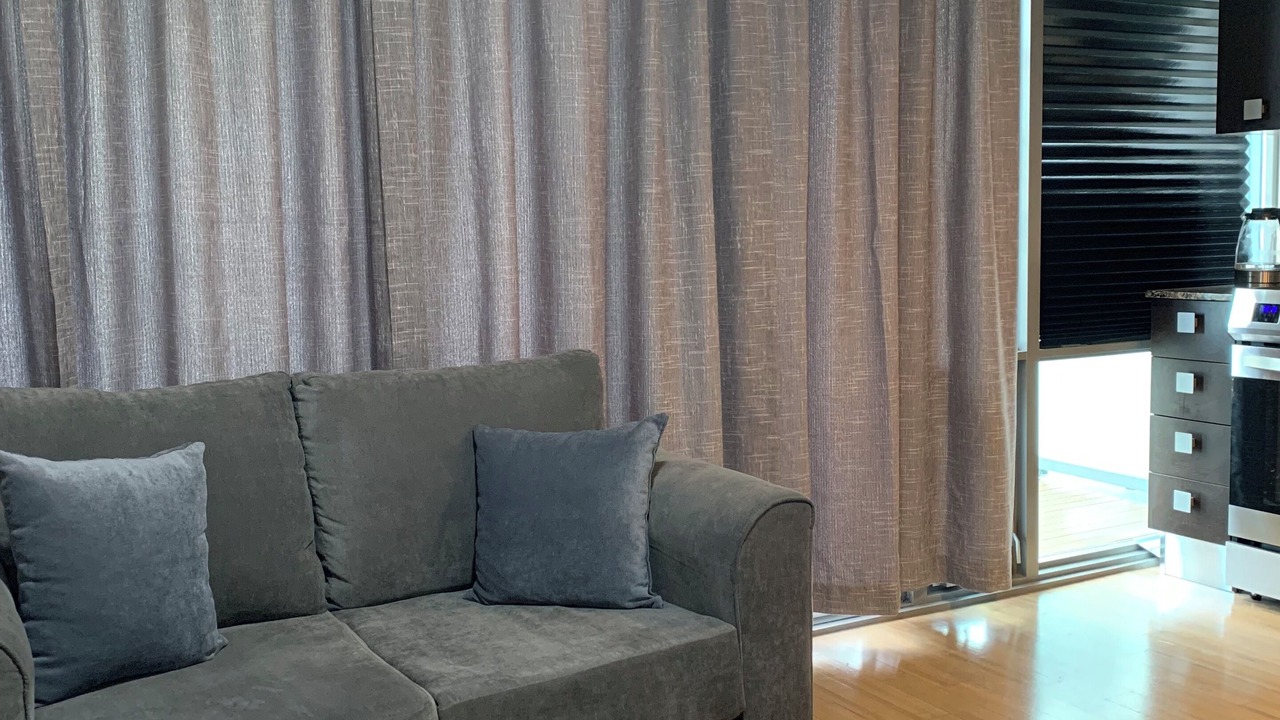 Photo of Livingroom in Bay Street Corridor