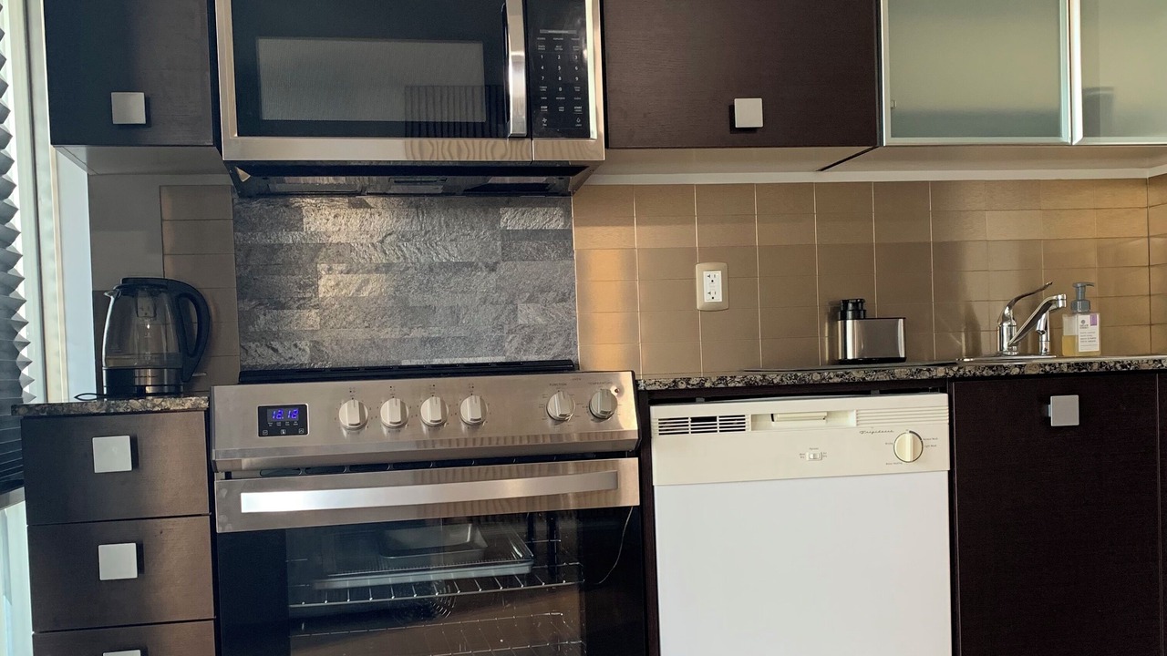 Photo of Kitchen in Bay Street Corridor