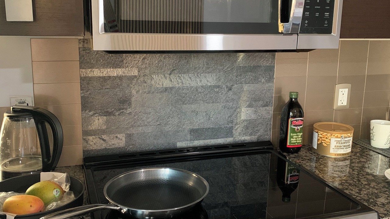 Photo of Kitchen in Bay Street Corridor