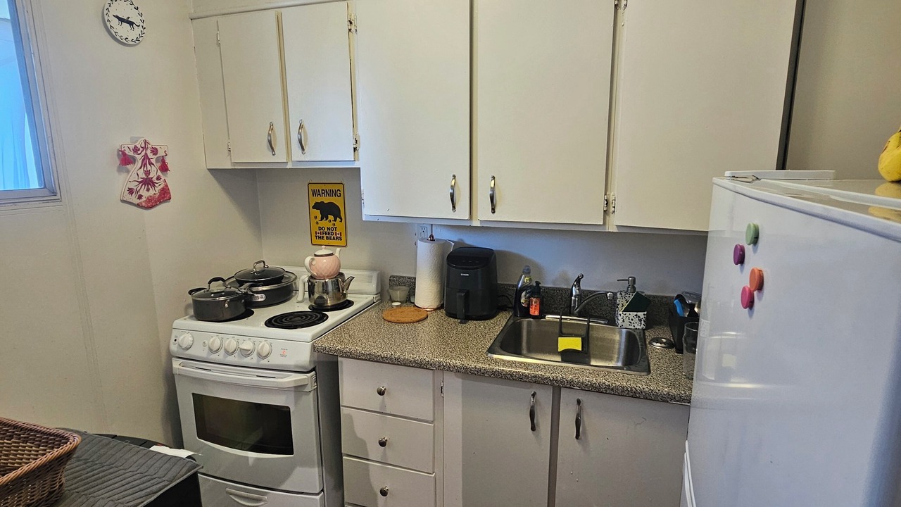 Photo of Kitchen in Church and Wellesley