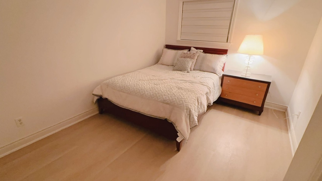 Photo of Bedroom in Applewood