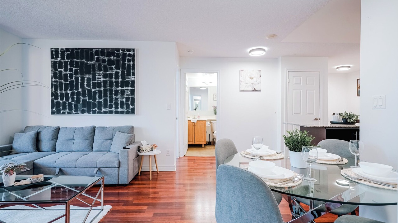 Photo of Livingroom in Downtown Mississauga
