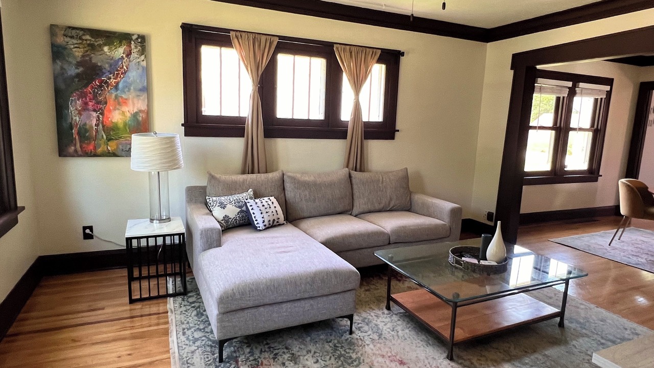 Photo of Livingroom in Victory