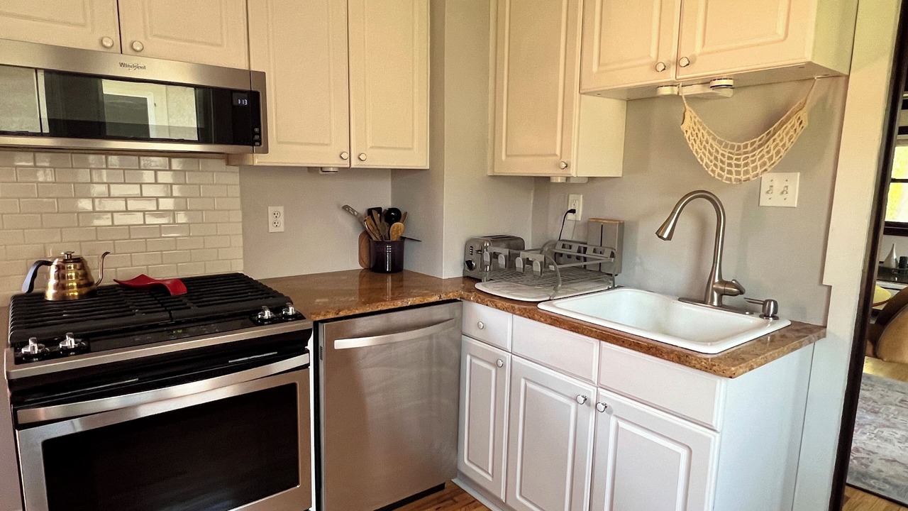 Photo of Kitchen in Victory