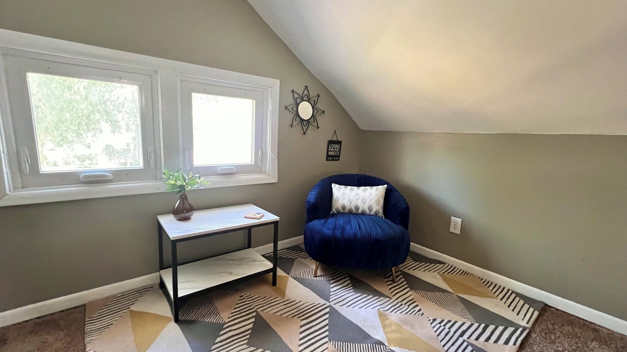Photo of Livingroom in Victory