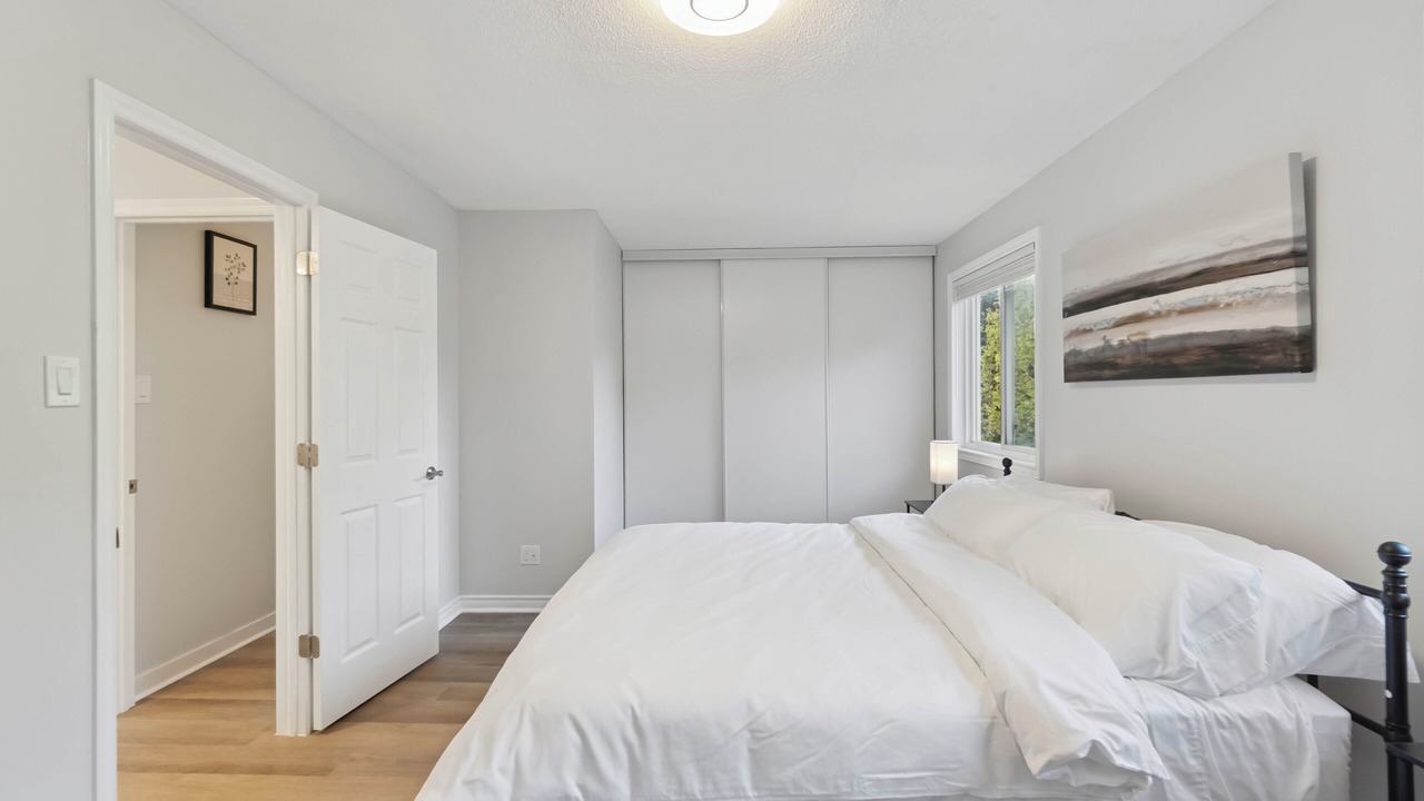 Photo of Bedroom in Ottawa Division