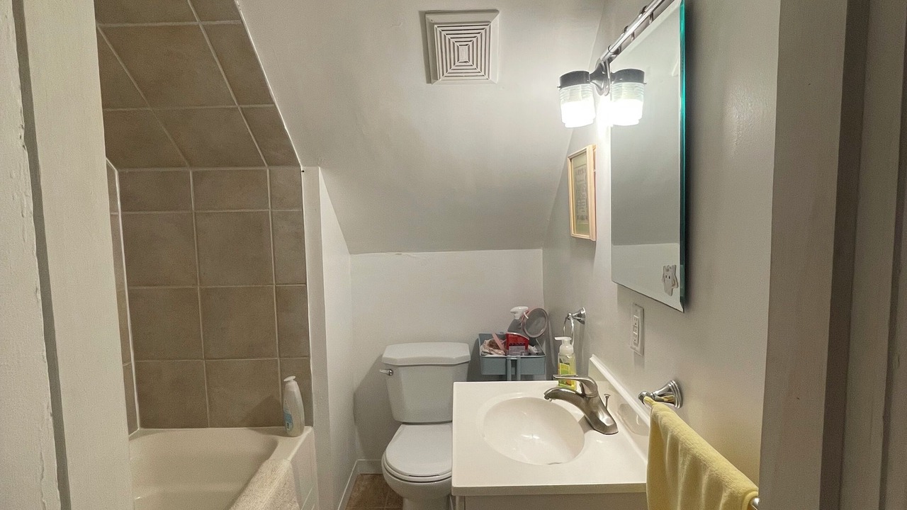 Photo of Bathroom in Sunnyside