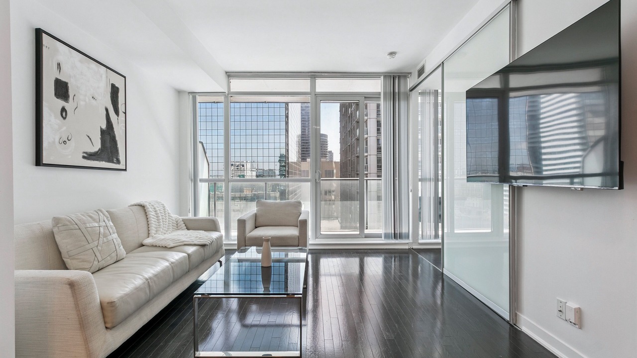 Photo of Livingroom in Bay Cloverhill