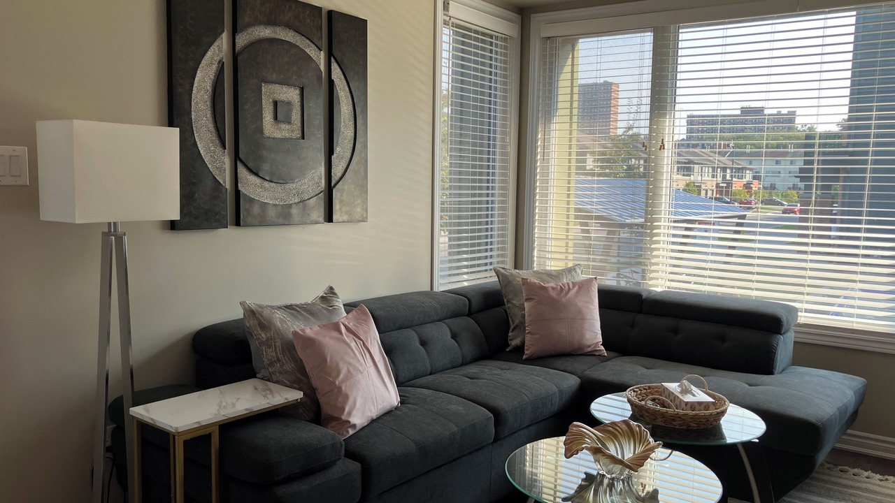 Photo of Livingroom in Ottawa Division