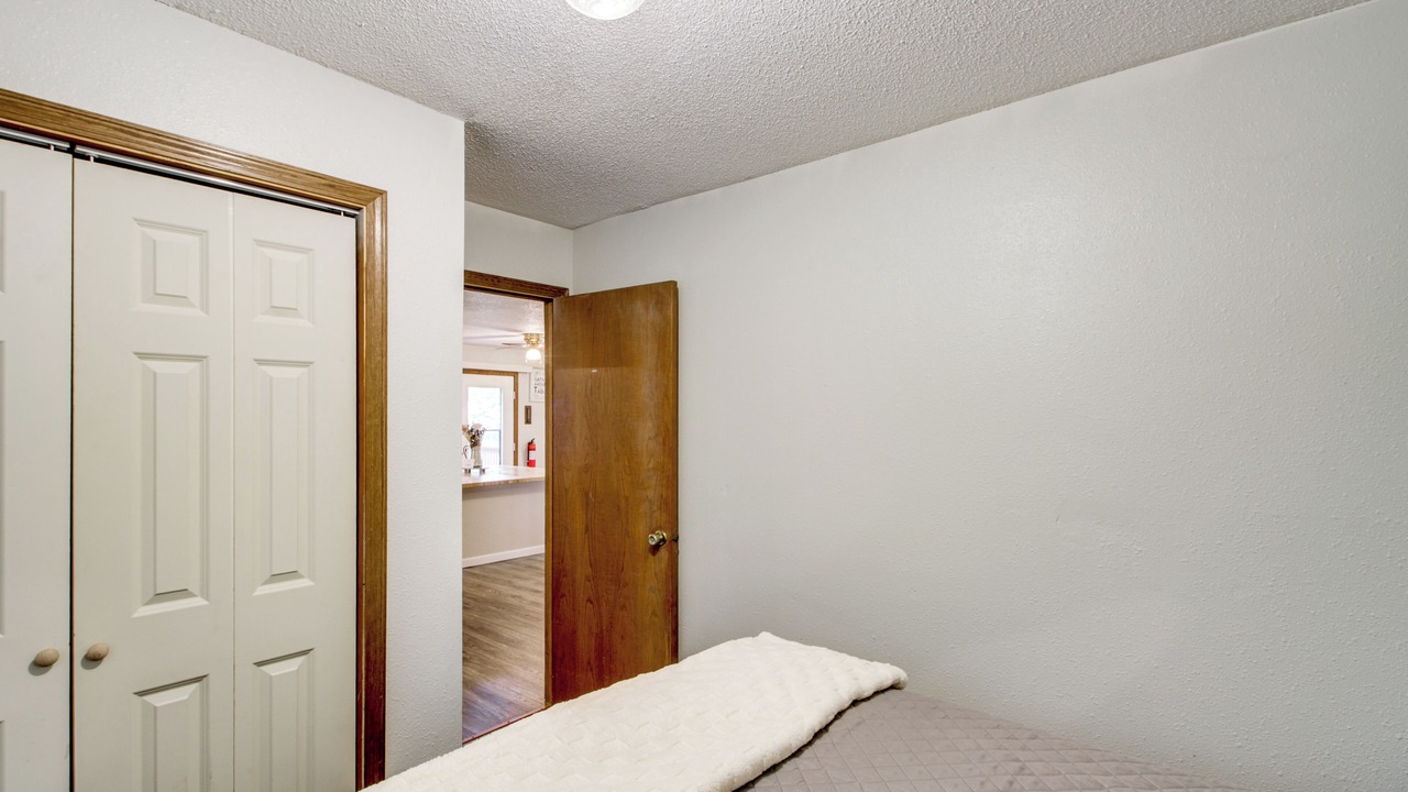 Photo of Bedroom in Cushing