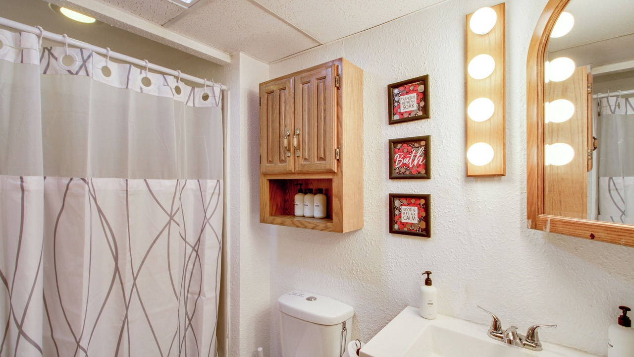 Photo of Bathroom in Cushing