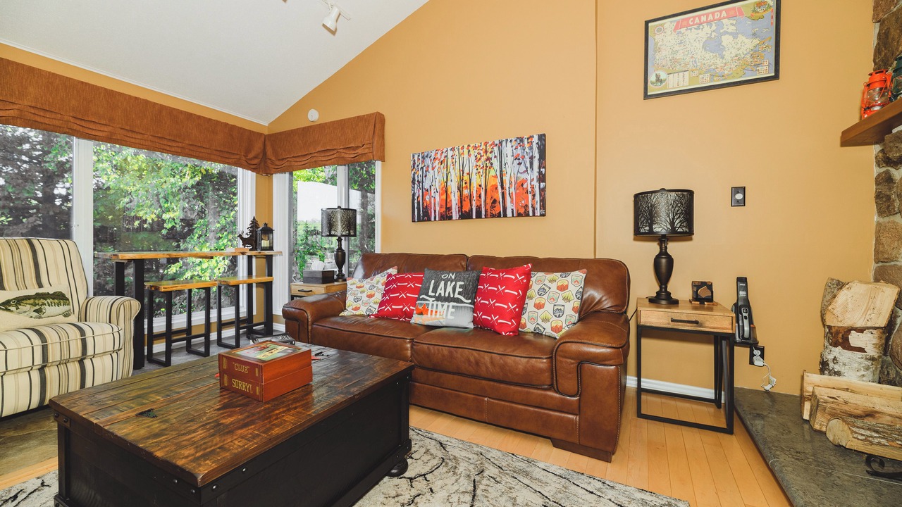 Photo of Livingroom in Tobermory