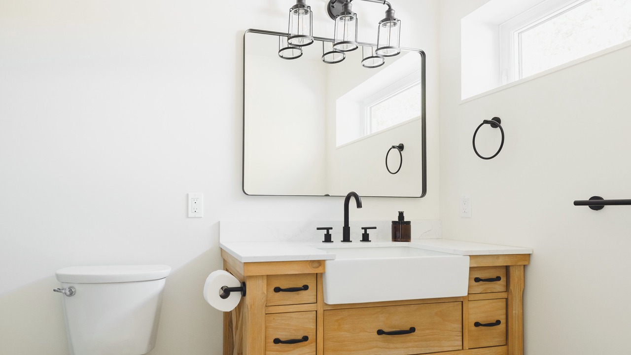 Photo of Bathroom in Tobermory