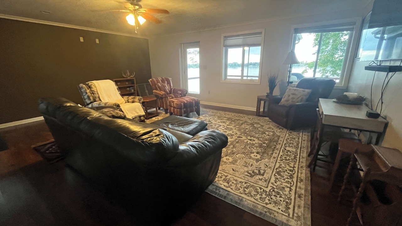 Photo of Livingroom in Le Center