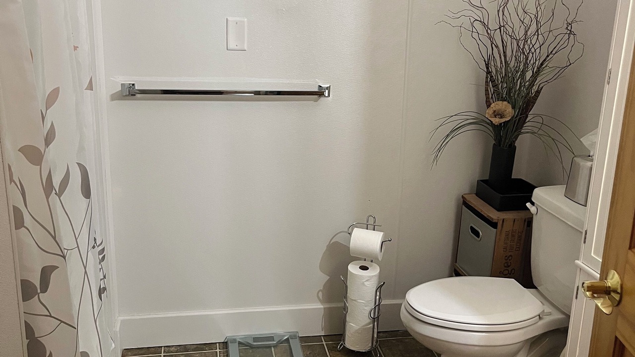 Photo of Bathroom in Le Center
