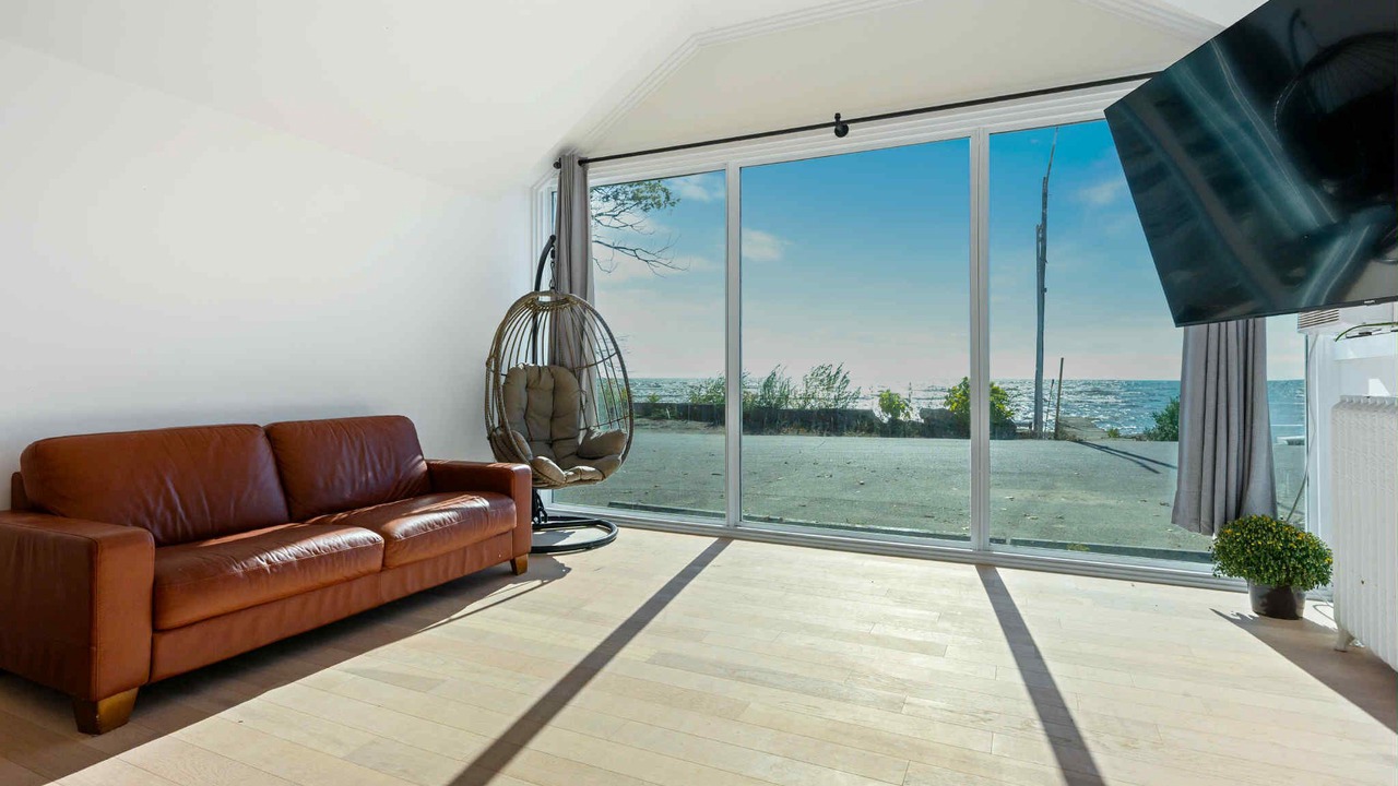 Photo of Livingroom in Turkey Point