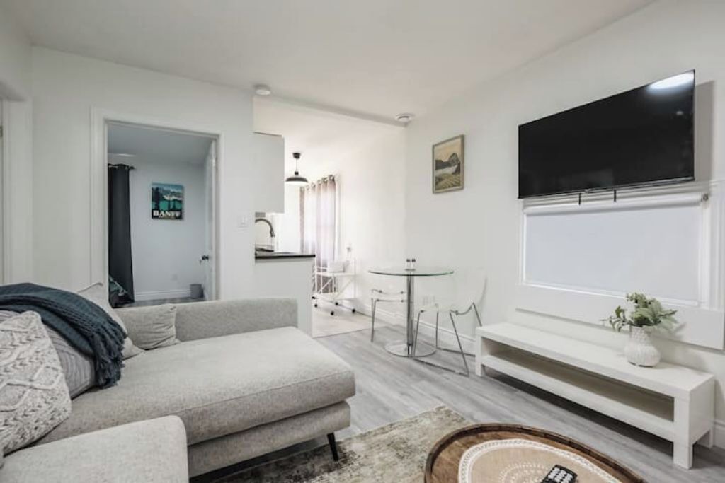 Photo of Livingroom in East Windsor