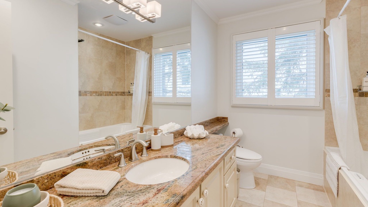 Photo of Bathroom in King City