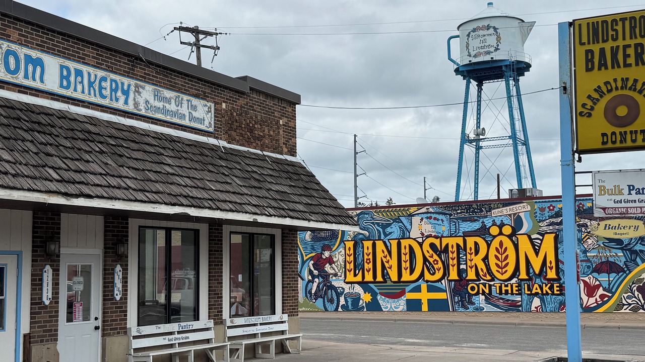 Photo of Others in Lindstrom
