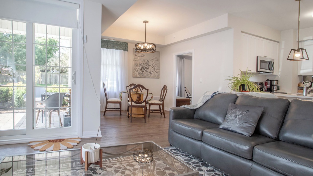 Photo of Livingroom in Clarington