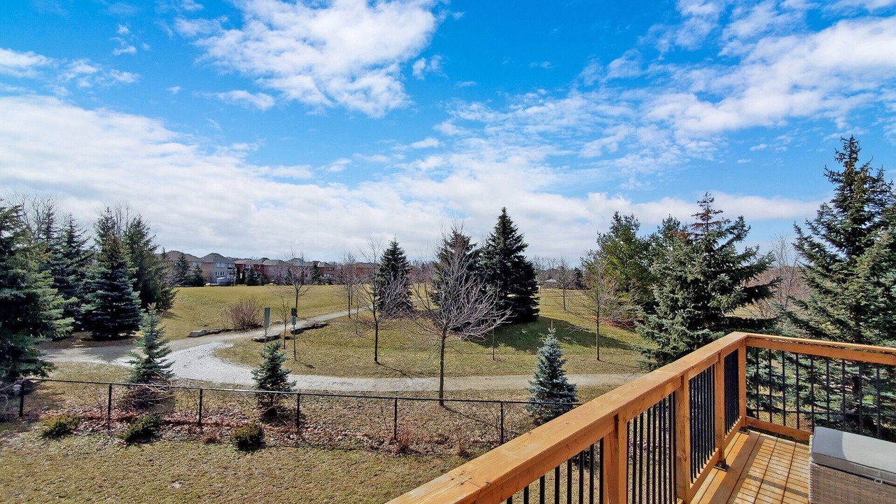 Photo of Outdoor in Oakville