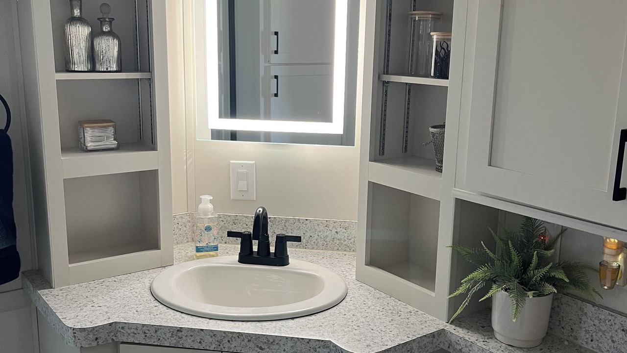 Photo of Bathroom in Pointe aux Roches