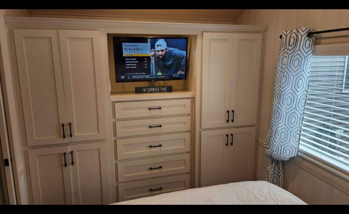 Photo of Bedroom in Pointe aux Roches