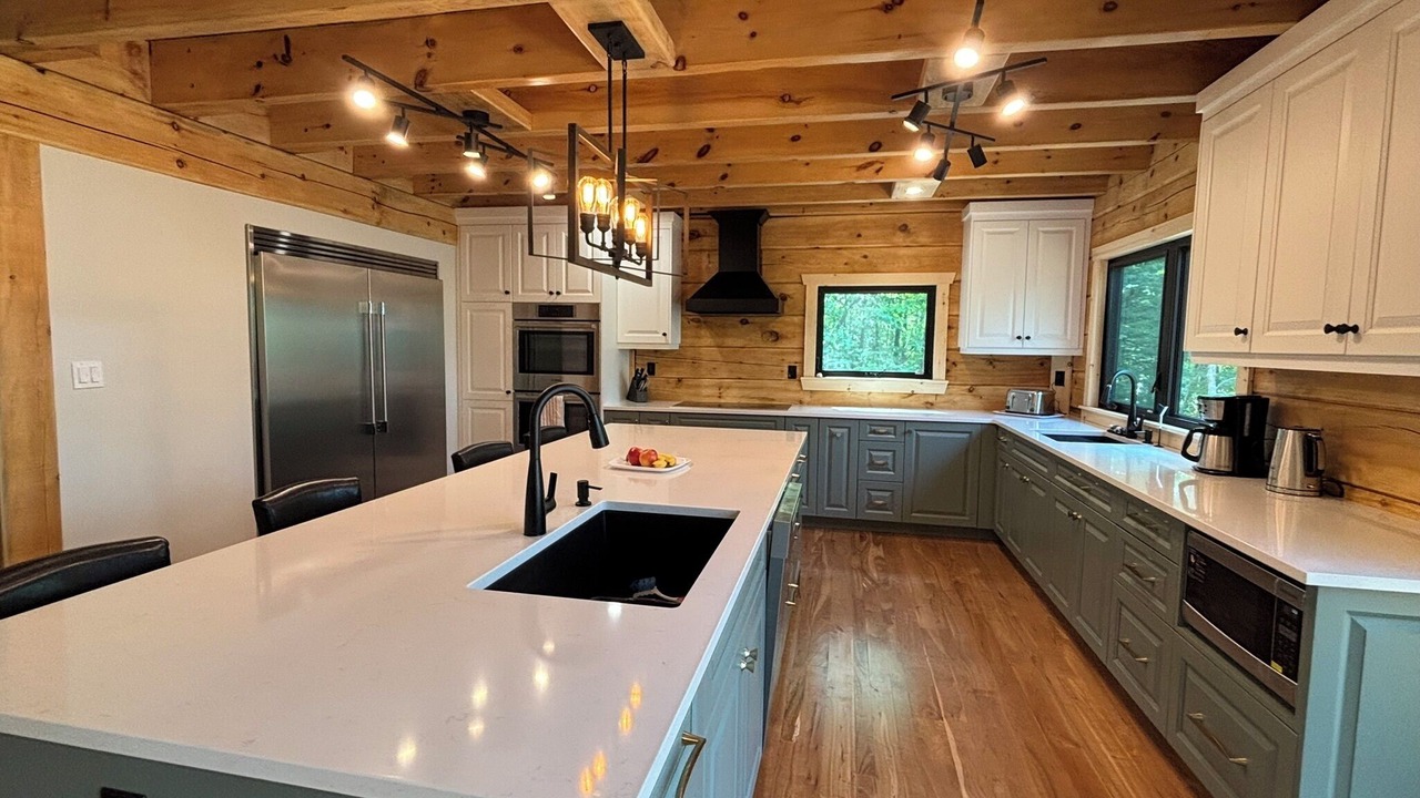 Photo of Kitchen in Central Frontenac