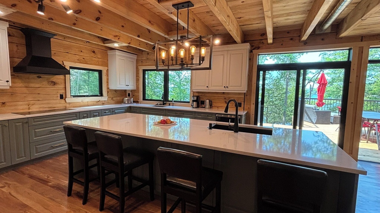 Photo of Kitchen in Central Frontenac